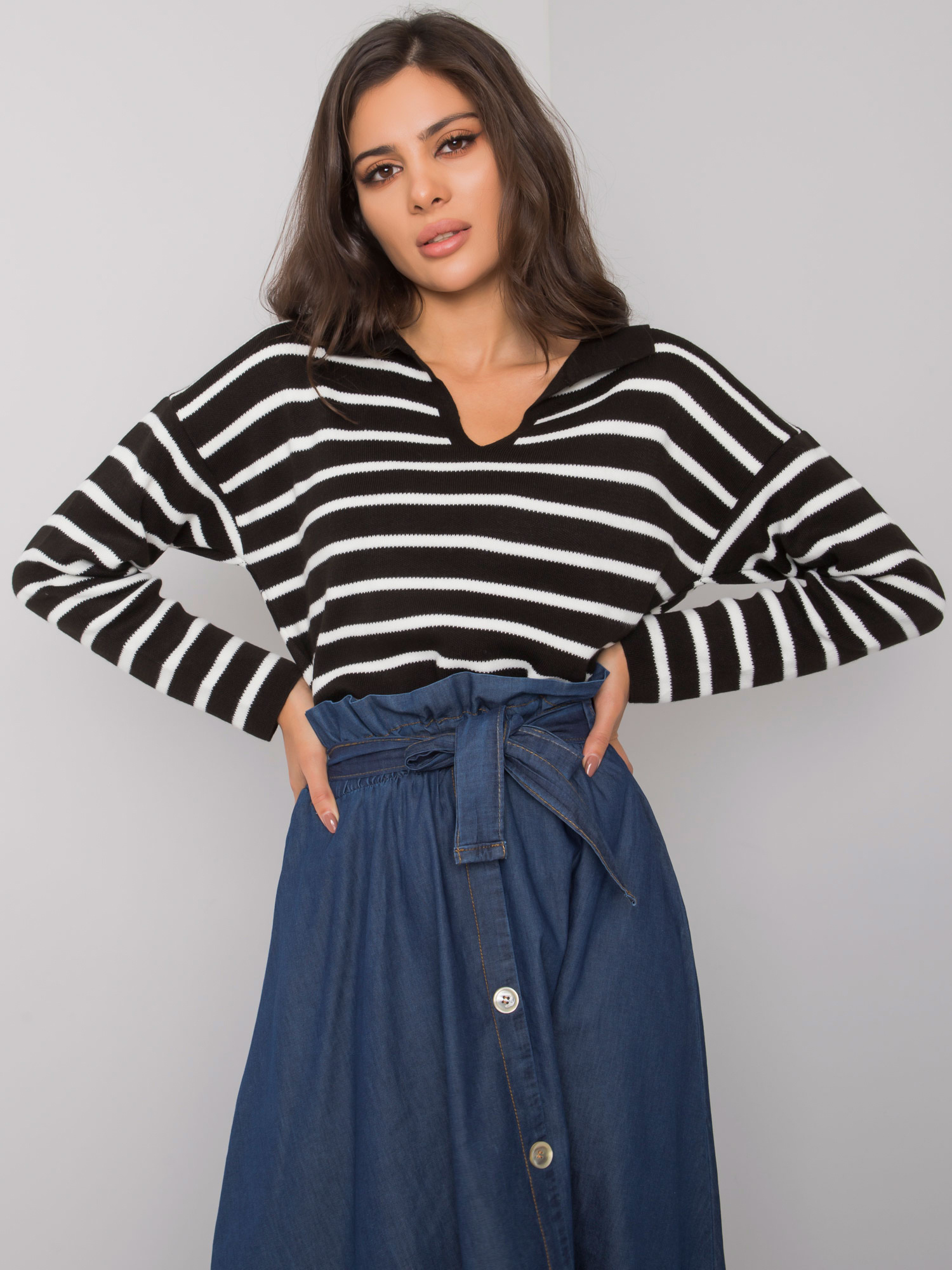 Czarny sweter w paski Evanston RUE PARIS Czarny sweter w paski Evanston RUE PARIS